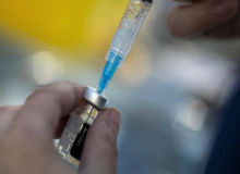 【法国新闻速递】法国新冠疫情：第一批新冠疫苗以抵达法国